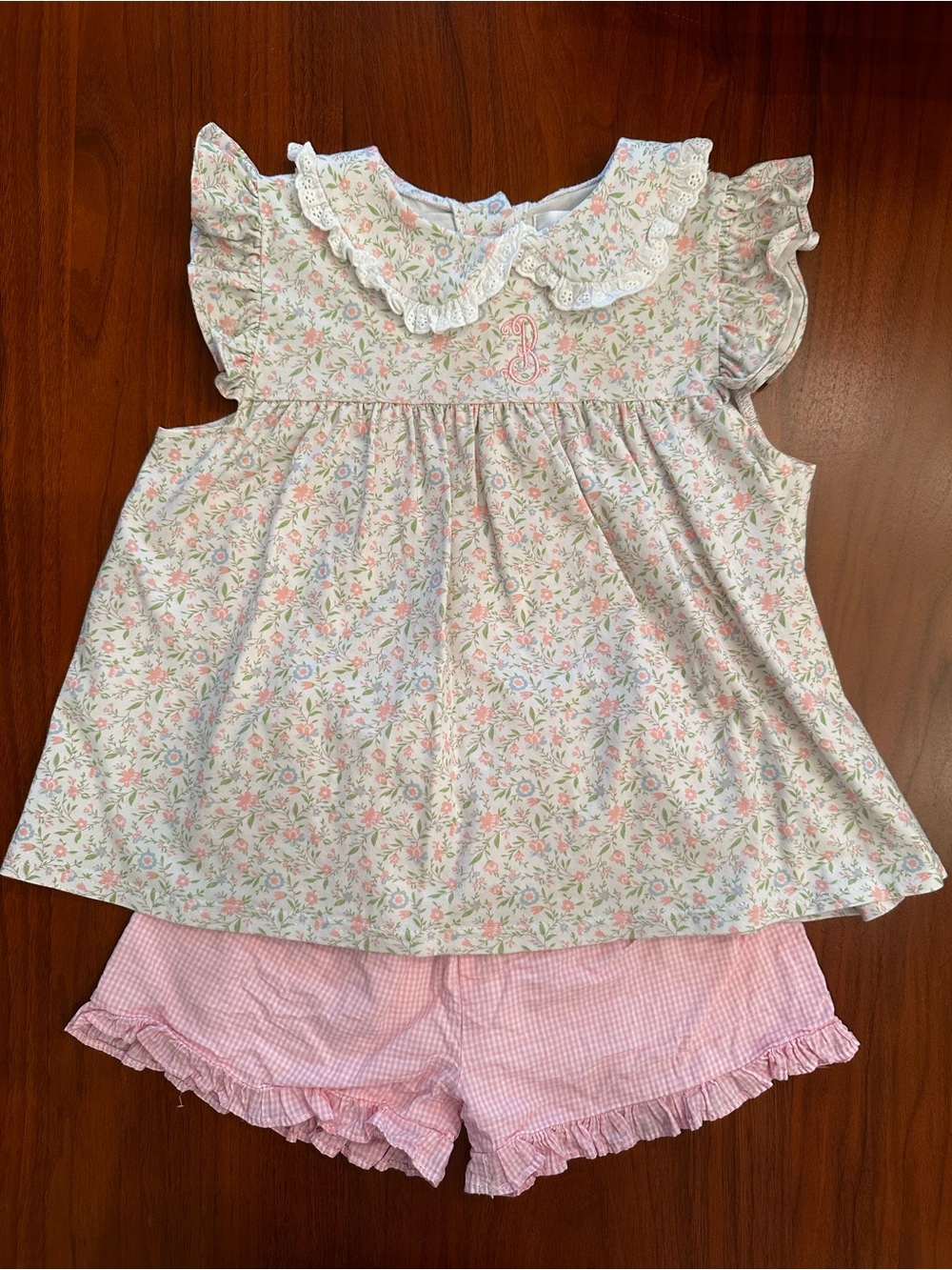 Cecil and Lou “B” Girls Pink Floral Cotton Top & Pink Gingham Shorts Set size 5